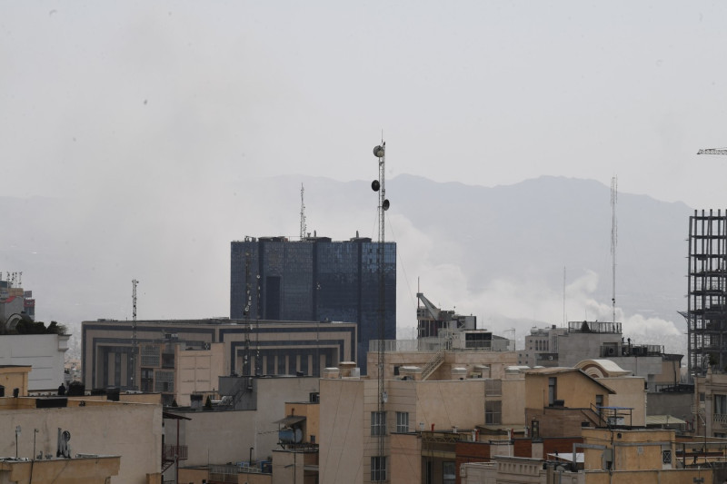 (SpotNews)IRAN TEHRAN THICK SMOKE