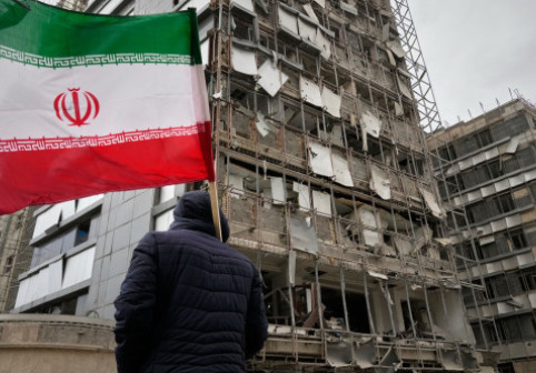 Lovitură de teatru, după bombardamentele din Iran