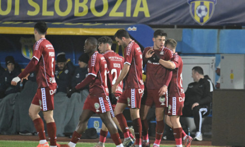 Un jucător de la Rapid a dat cu mașina peste o femeie și ar fi fugit de la locul accidentului. Victima, în stare gravă