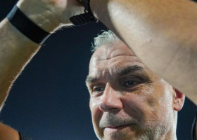 Cosmin Olăroiu i-a lăsat fără cuvinte pe românii din Suceava blocați la Dubai