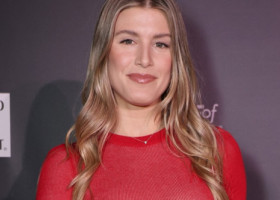 "Nu știam cât e de scurtă sau de transparentă!" Eugenie Bouchard a apărut la un eveniment cu o rochie pe care nu o probase