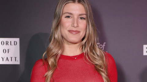 "Nu știam cât e de scurtă sau de transparentă!" Eugenie Bouchard a apărut la un eveniment cu o rochie pe care nu o probase