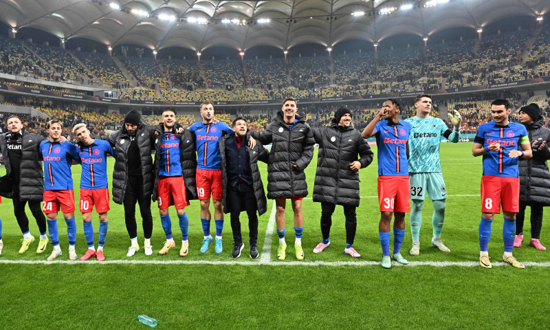 Fotbaliștii steliști Ionuț Constantin Panțiru, William Guido R Baeten, Octavian George Popescu, George Daniel Birlig