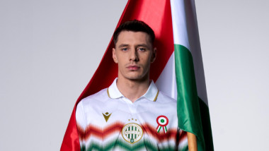 Inclus de Mircea Lucescu pe lista pentru meciul cu Turcia, a apărut cu un drapel uriaș al Ungariei în mână