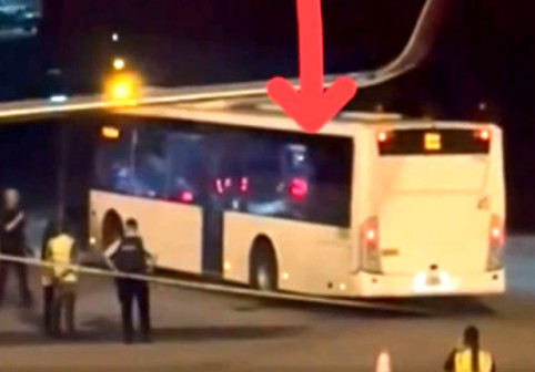 S-a urcat în avion și a plecat în Iran, după gestul văzut de toată planeta: "Aceasta nu e o alegere proprie"