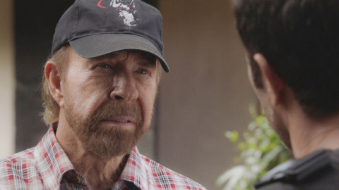 Chuck Norris a murit, dar legenda rămâne! Cele mai tari glume, care îl fac nemuritor