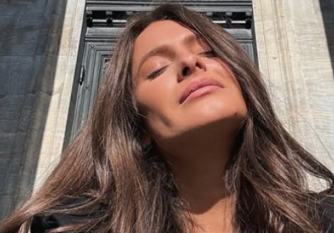 Acuzată de români că a încasat bani publici, s-a hotărât să spună totul: ”M-au înjurat de m-au nenorocit”