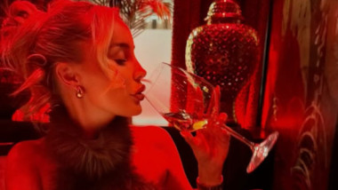 FOTO Olivia Holder i-a lăsat pe toți ”cu gura căscată”: a ajuns la București. ”Ireal!”