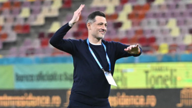 Lovitură de proporții: Mirel Rădoi pleacă marți din România și semnează!