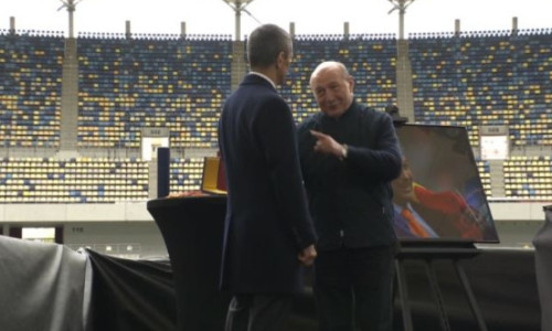 Gestul făcut de Traian Băsescu, după ce a depus coroana la sicriul lui Mircea Lucescu