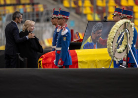 A vrut să-și ia rămas bun de la Mircea Lucescu, dar s-a întors din drum! Ce aștepta din partea Guvernului