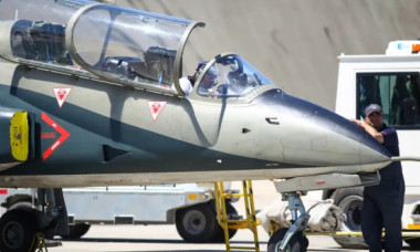 Modernizarea avioanelor IAR 99 pe care urmau să se antreneze piloții de F-16, blocată. 55.000.000€ irosiți