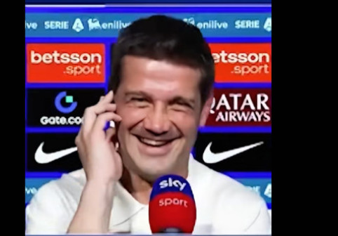 Show la TV în Italia! Cristi Chivu l-a văzut în studio și i-a zis direct: ”Poți s-o spui în română?”. Au urmat hohote de râs