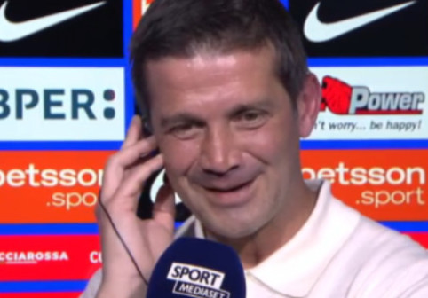 După ce a ”făcut o gafă de proporții și a confirmat relația”, Cristi Chivu a ”comis-o” iar în direct: ”Johnny! Cum? Ce?”