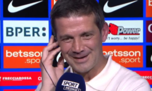 După ce a ”făcut o gafă de proporții și a confirmat relația”, Cristi Chivu a ”comis-o” iar în direct: ”Johnny! Cum? Ce?”