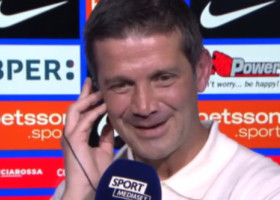 După ce a ”făcut o gafă de proporții și a confirmat relația”, Cristi Chivu a ”comis-o” iar în direct: ”Johnny! Cum? Ce?”