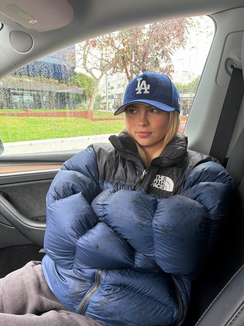 jordynjones_1767496012_3802354600788439115_20222581