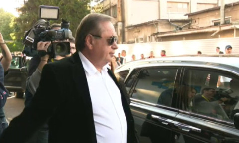 La 71 de ani, miliardarul român Ioan Niculae se căsătorește din nou. FOTO Ea este aleasa