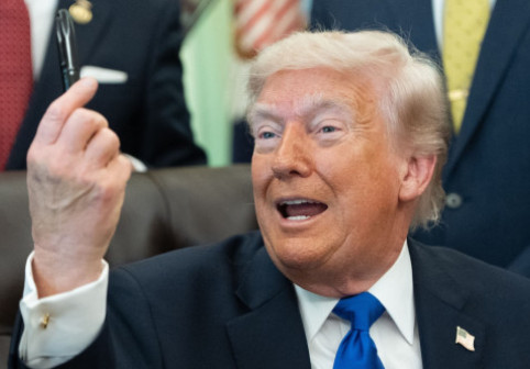 Răsturnare spectaculoasă de situație! Donald Trump s-a răzgândit în privința Iranului: ”Știți ceva? Lăsați-i”