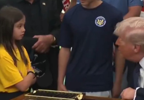 VIDEO ”Donald Trump a batjocorit o fetiță în Biroul Oval”. Imaginile au făcut înconjurul lumii
