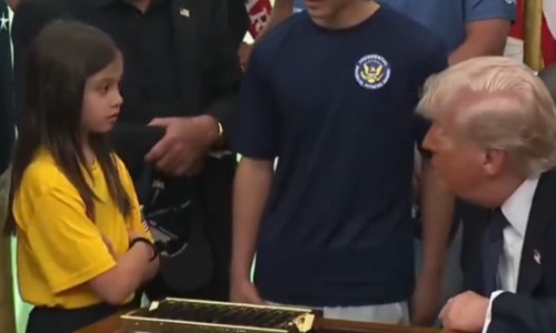 VIDEO ”Donald Trump a batjocorit o fetiță în Biroul Oval”. Imaginile au făcut înconjurul lumii