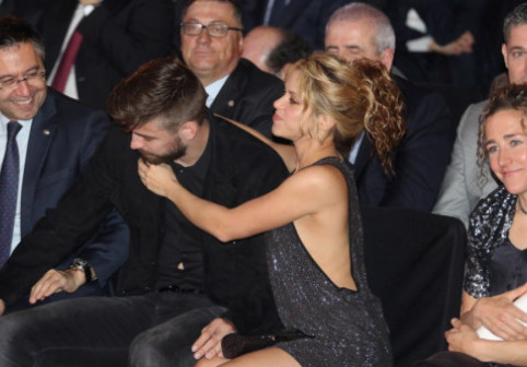 Când toată lumea credea că l-a iertat pe Pique, Shakira a "lovit" din nou