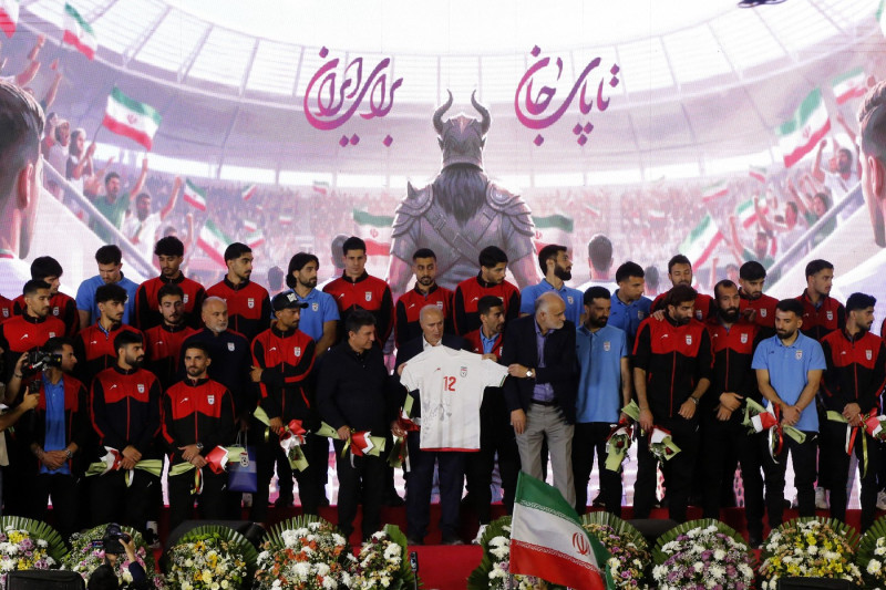 Fans gather in Tehran for Iran World Cup ceremony