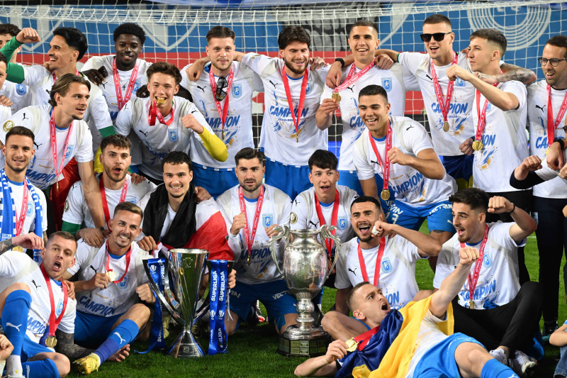FOTBAL:UNIVERSITATEA CRAIOVA-UNIVERSITATEA CLUJ, PLAY OFF SUPERLIGA SUPERBET (17.05.2026)