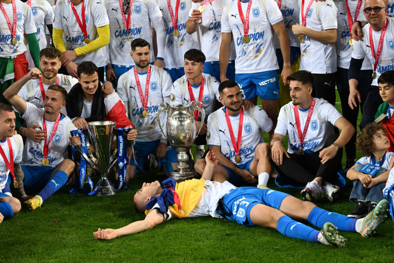 FOTBAL:UNIVERSITATEA CRAIOVA-UNIVERSITATEA CLUJ, PLAY OFF SUPERLIGA SUPERBET (17.05.2026)