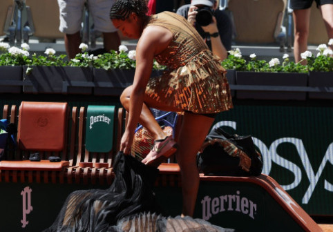 Naomi Osaka a făcut parada modei pe teren, iar adversara ei a cedat și nu s-a ferit de cuvinte