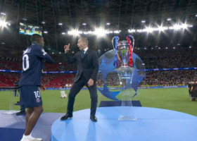 Președintele UEFA, gafă uriașă la finala Champions League! Salvat de Dembele, Ceferin și-a pus mâinile în cap