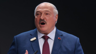 Aleksandr Lukașenko, președintele Belarusului, a răbufnit în ședință la Minsk: ”Începem să ne prăbușim”