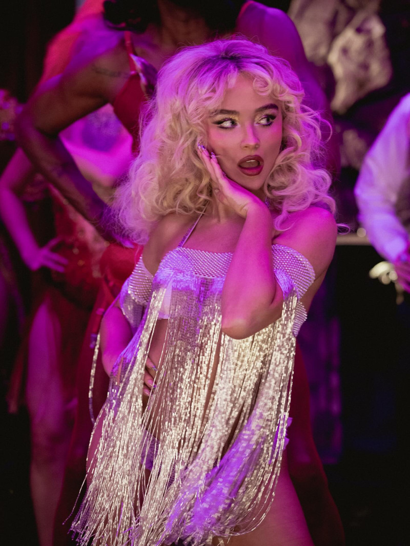 sabrinacarpenter_1756581679_3710798543839209178_8713286
