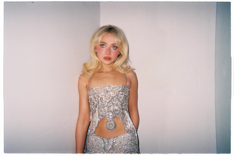 sabrinacarpenter_1770151950_3824633903408378387_8713286