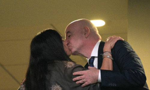 ”Pachet de 6 cifre” + 50.000 de euro pentru amanta lui Infantino? Comunicat vehement