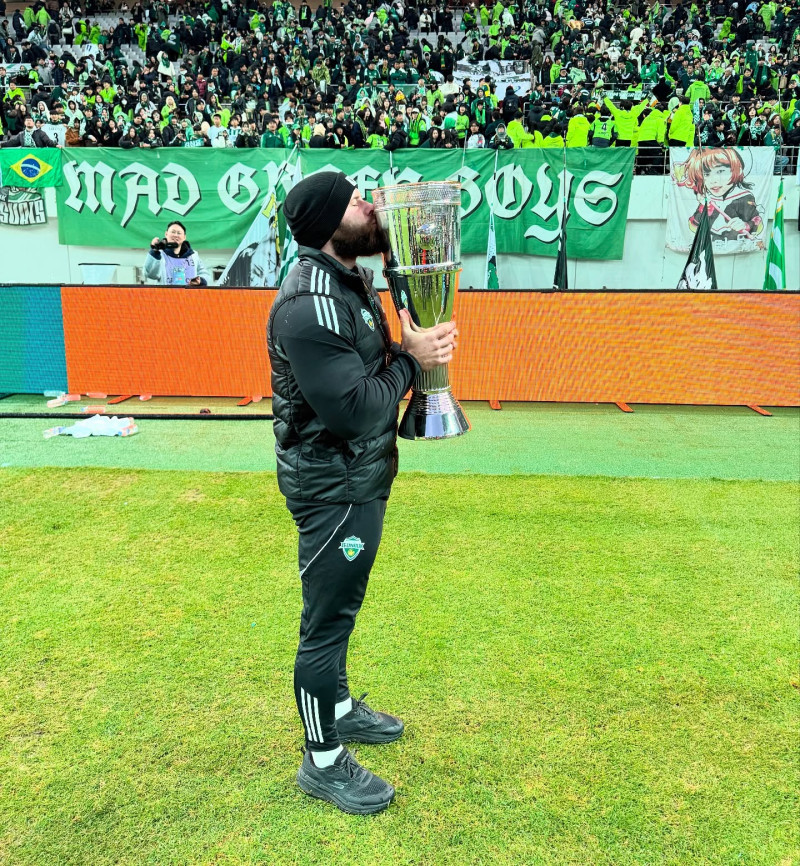 diegopoyet_1765098154_3782239909415240170_258699579