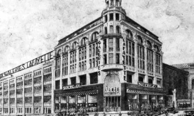 În ce oraș a apărut primul magazin universal din România? Primul spațiu comercial tip mall, înființat în 1928