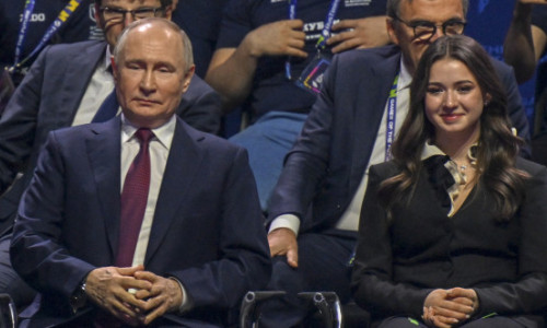Lovitură de teatru: ”copilul” lui Vladimir Putin a fost interzis!