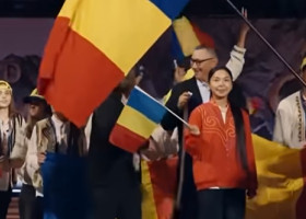 Cum a ajuns Victor Ponta cu drapelul în fața lui Putin, Erdogan și Xi Jinping: ”Nu ne-a anunțat. A stat cu VIP-urile”