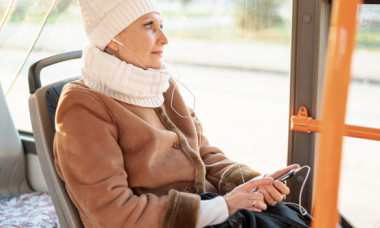 Un pensionar va primi o creștere de 1.400 lei a pensiei. Instanța a decis că a muncit în condiții speciale