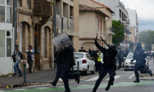 Parisul, ca după război. Strigătul disperat al lui Emmanuel Petit și imagini cu puternic impact emoțional