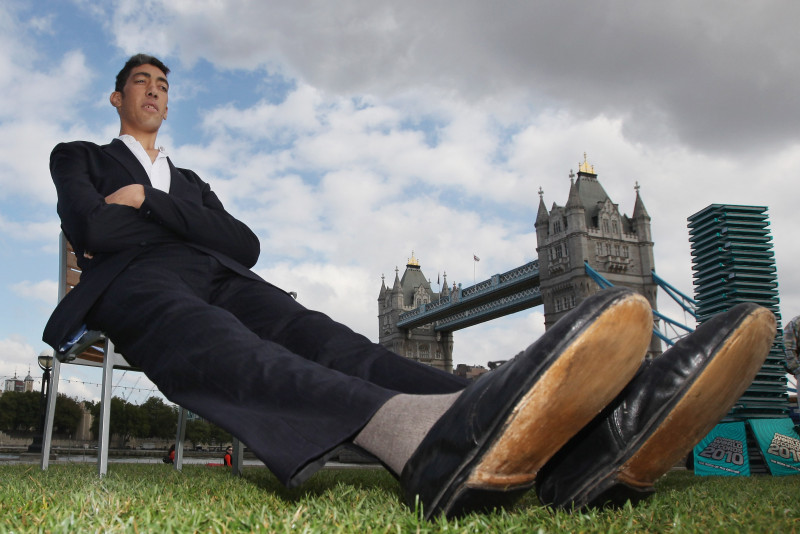 The New Tallest Man In The World Visits London For The First Time