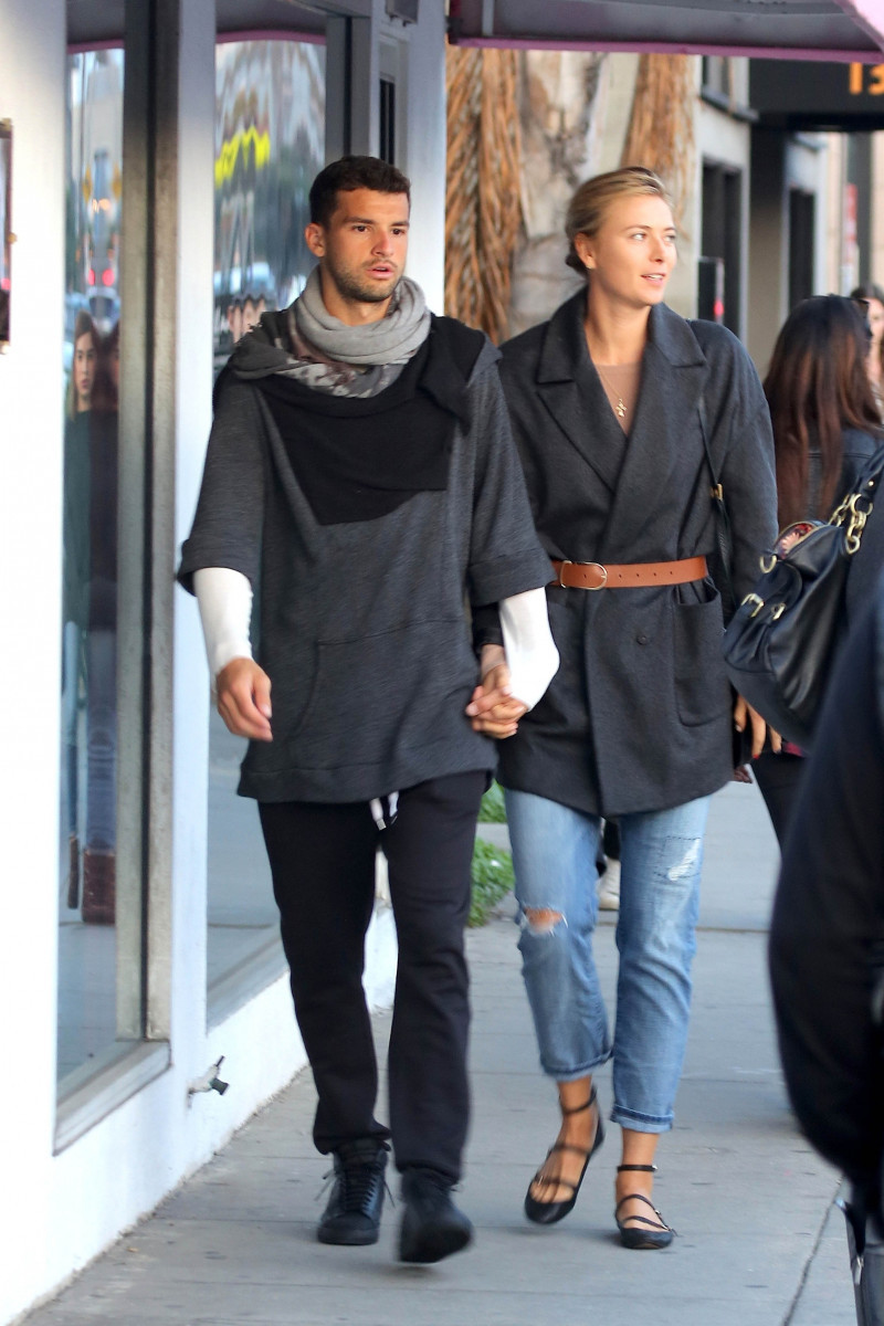 *EXCLUSIVE* Maria Sharapova and boyfriend Grigor Dimitrov hold hands after coffee