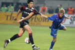 Daniel Niculae și Mihai Neșu, într-un meci Rapid - FCSB din sezonul 2005 - 2006 / Foto: Sport Pictures