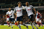 Vlad Chiricheș, după un gol marcat pentru Tottenham / Foto: Getty Images