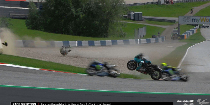 accident motogp 7