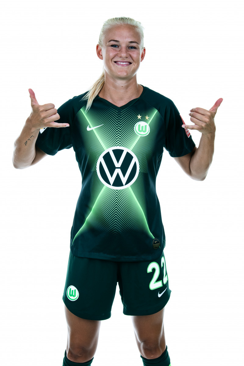VfL Wolfsburg Women's Team Presentation