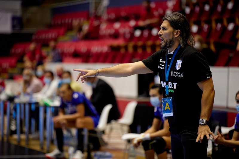 Adrian Vasile, antrenorul de la CSM București / Foto: Sport Pictures