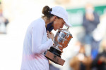 Iga Swiatek, după victoria din finala Roland Garros / Foto: Getty Images
