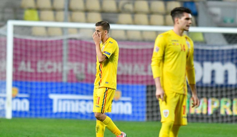 Nicușor Bancu și Ianis Hagi, după meciul România - Austria 0-1 / Foto: Sport Pictures